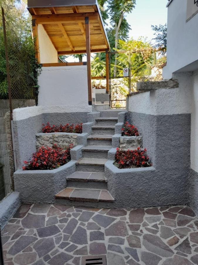 Casa El Paso Apartment Padenghe sul Garda Exterior photo